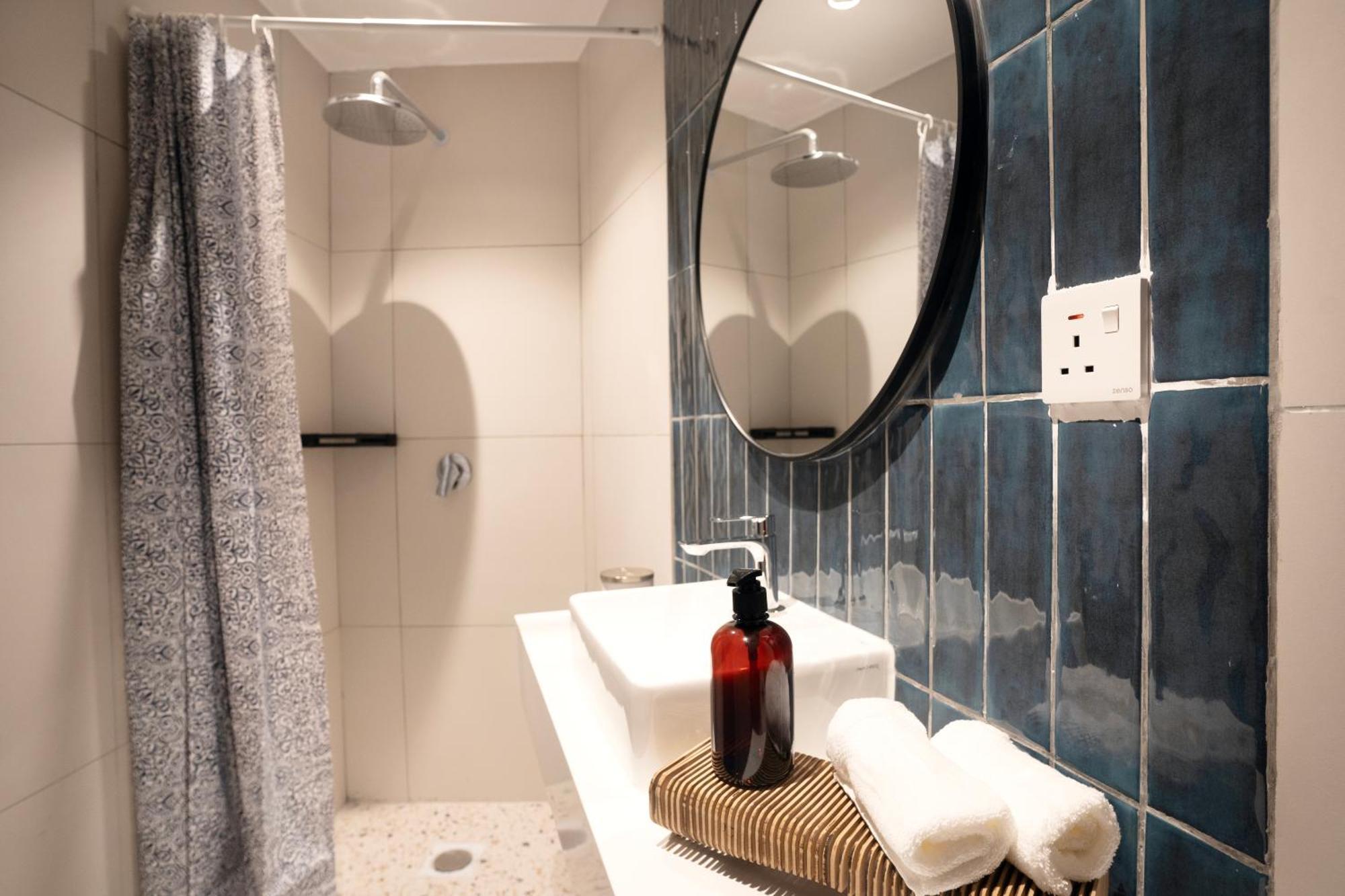 Ukiyo Suites Petaling Jaya Exteriör bild